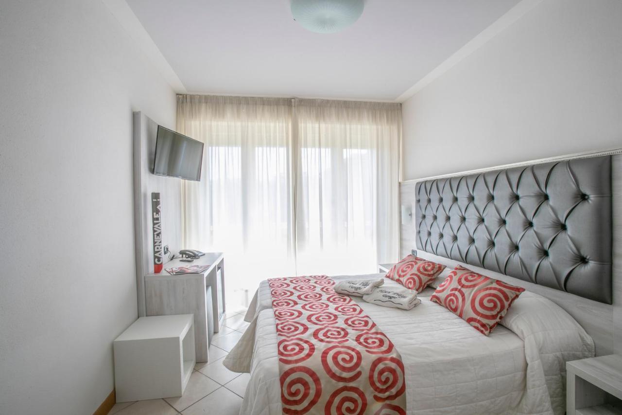 Hotel Playa เวียเรจโจ ภายนอก รูปภาพ