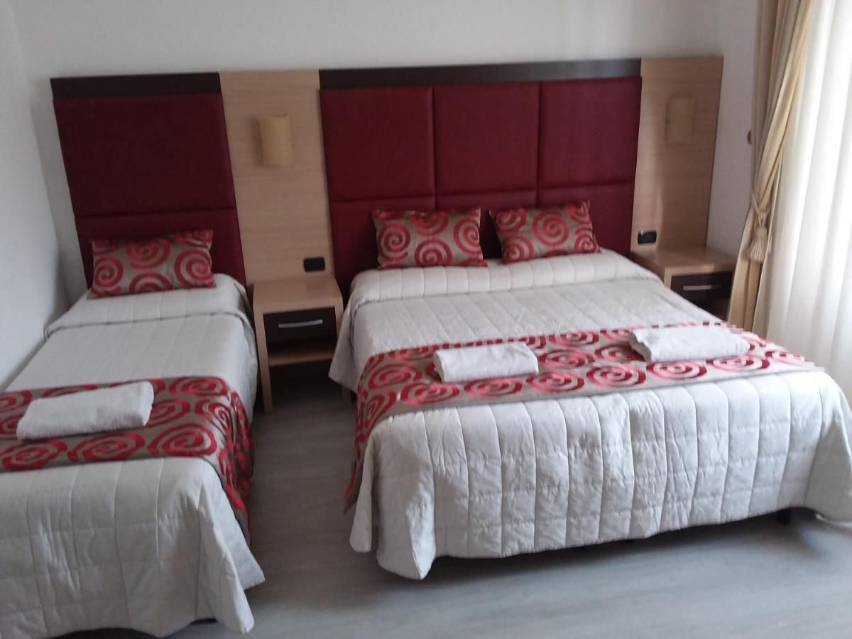 Hotel Playa เวียเรจโจ ภายนอก รูปภาพ